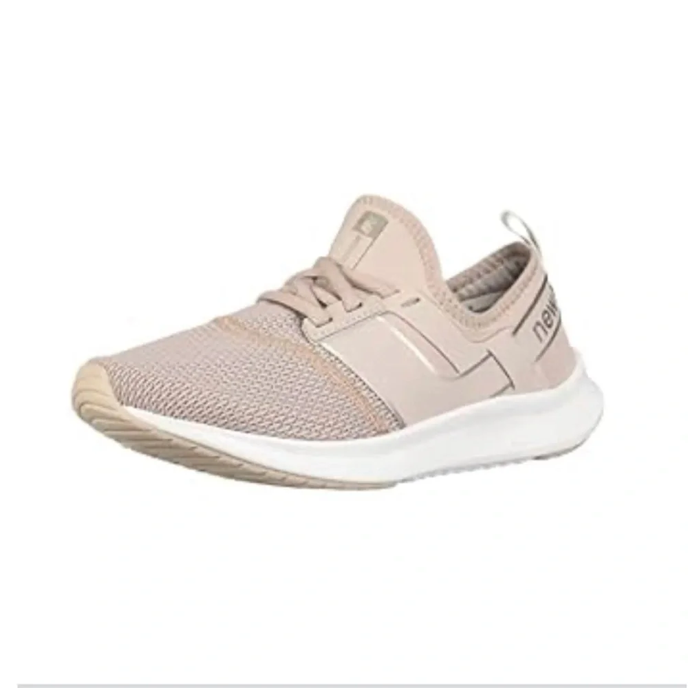 New Balance Women’s NB Nergize Sport Cross Trainer Shoe Logwood Size 8